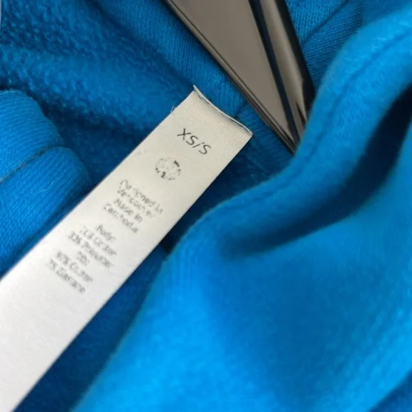 Lululemon Scuba Oversized Cropped Hoodie - Picture 5 of 5